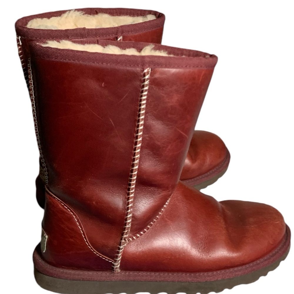 Ugg Classic Short Leather boots - Picture 4 of 11